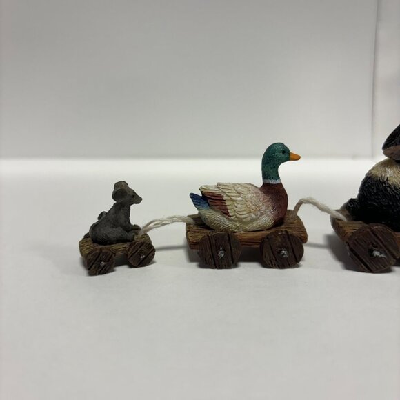 Boyds Bears Figurine with Animals in Red and White - Picture 2 of 13